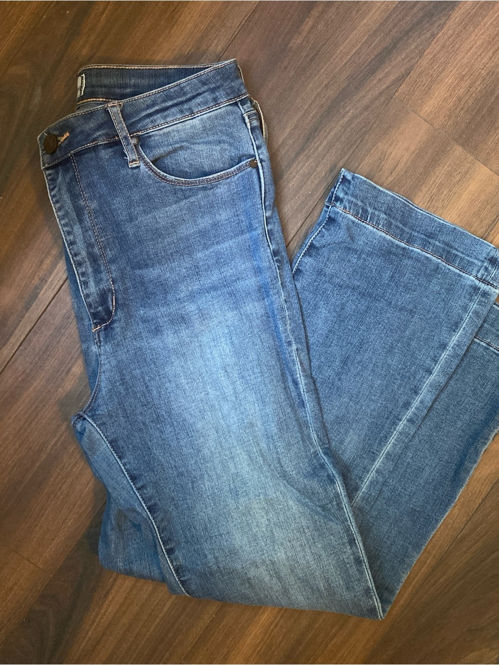 Articles Of Society Medium Wash Straight-Leg Women’s Jeans
